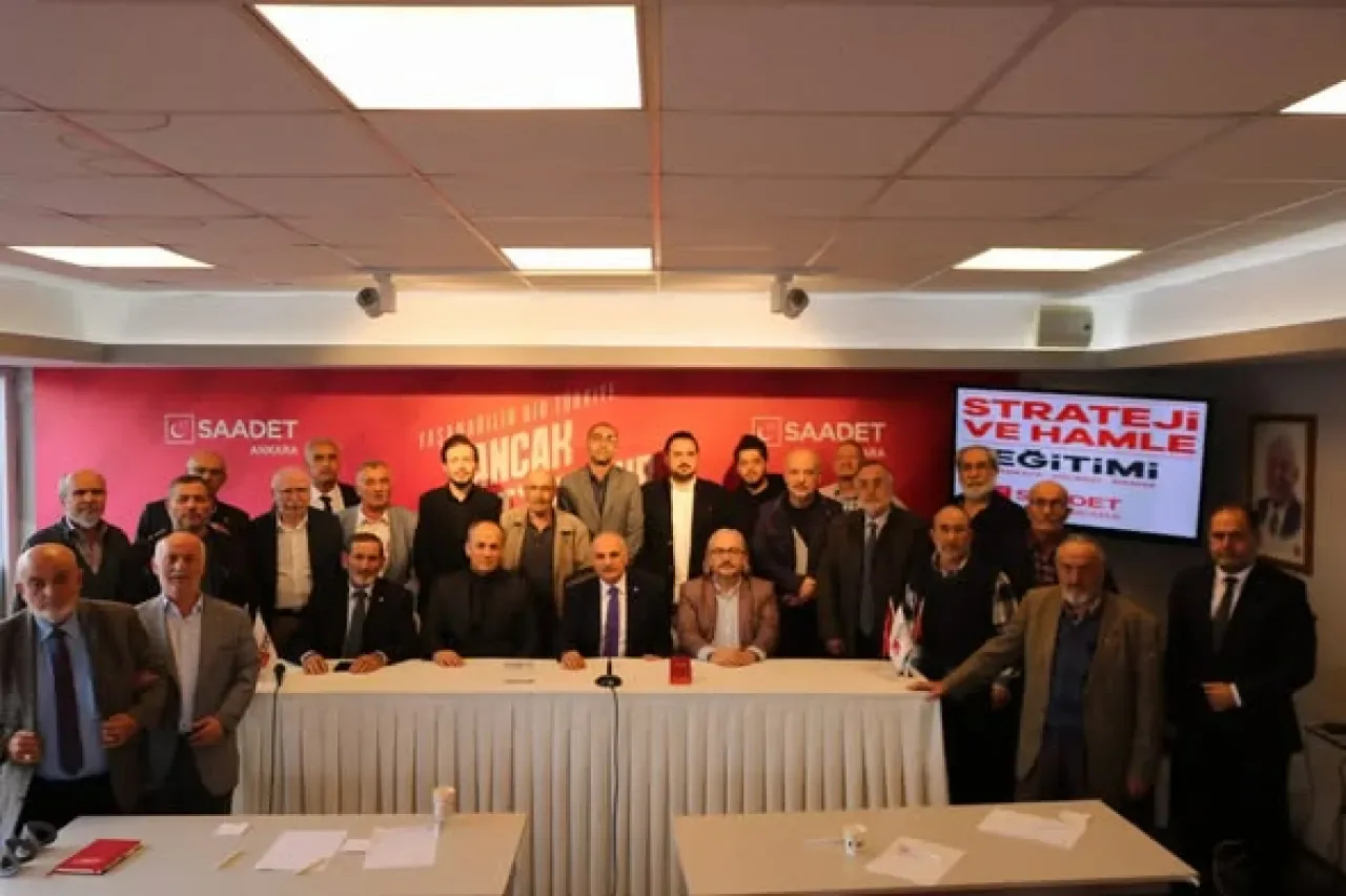 Saadet Partisi Ankara'da Eğitim Programını Tamamladı Saadet Partisi Ankara'da Eğitim Programını Tamamladı