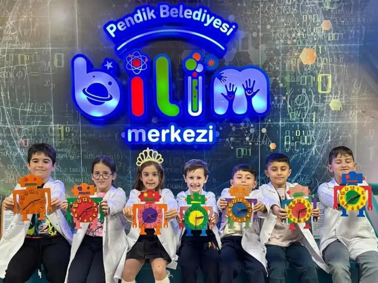 Pendik Bilim Merkezi'nde Gençler İçin "Zamanı Verimli Kullanma" Atölyesi Pendik Bilim Merkezi'nde Gençler İçin "Zamanı Verimli Kullanma" Atölyesi