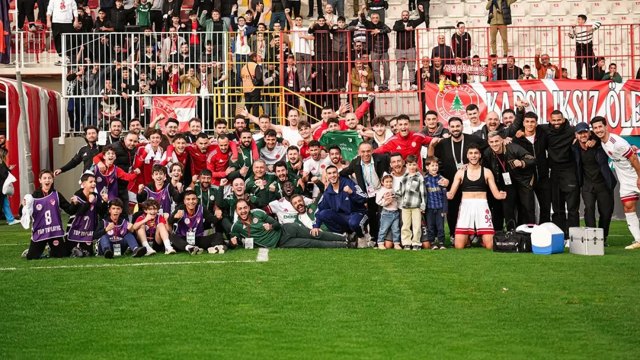 Ümraniye'de Futbol ve Toplumsal Dayanışma Ruhu: Ümraniyespor Ümraniye'de Futbol ve Toplumsal Dayanışma Ruhu: Ümraniyespor