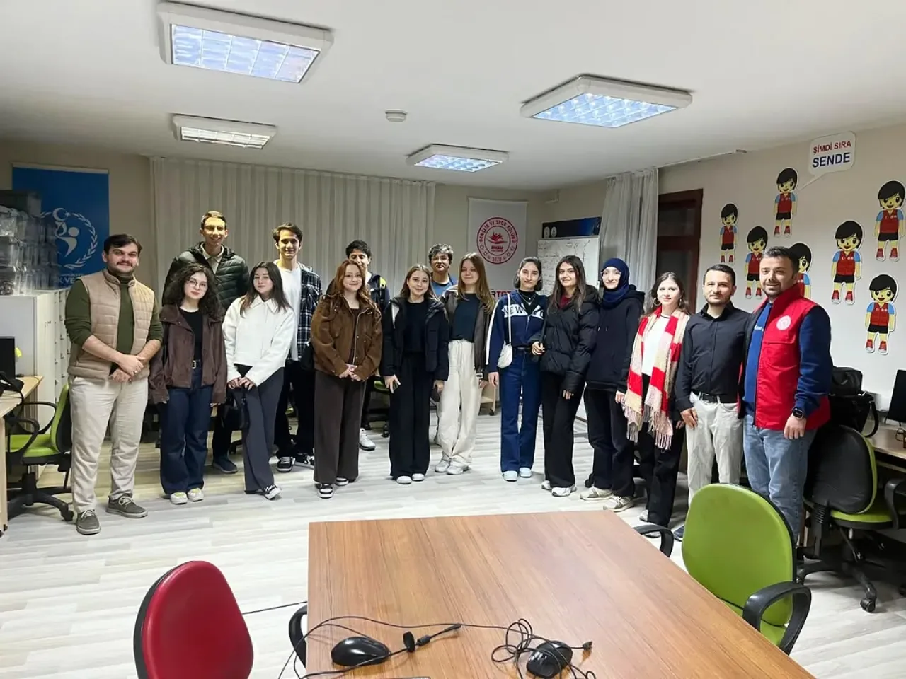 Keçiören'de Gençler 3D Tasarım Öğrenip, Ürettikleriyle Çocukları Sevindirecek Keçiören'de Gençler 3D Tasarım Öğrenip, Ürettikleriyle Çocukları Sevindirecek