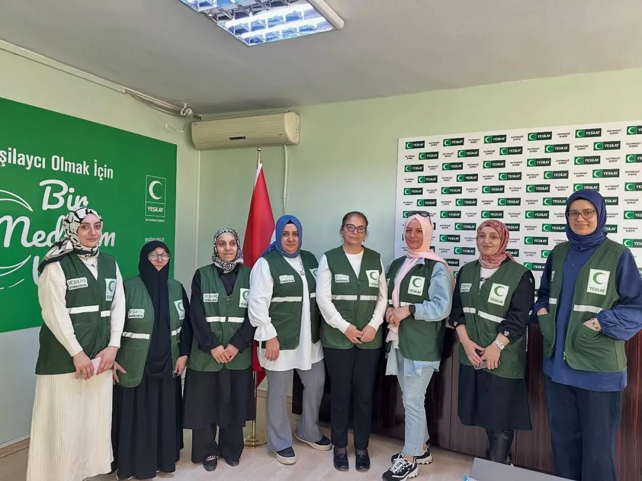 Yeşilay Sultangazi'den "Bağımlılıkla Mücadelede Kadın Sözü" Buluşması Yeşilay Sultangazi'den "Bağımlılıkla Mücadelede Kadın Sözü" Buluşması