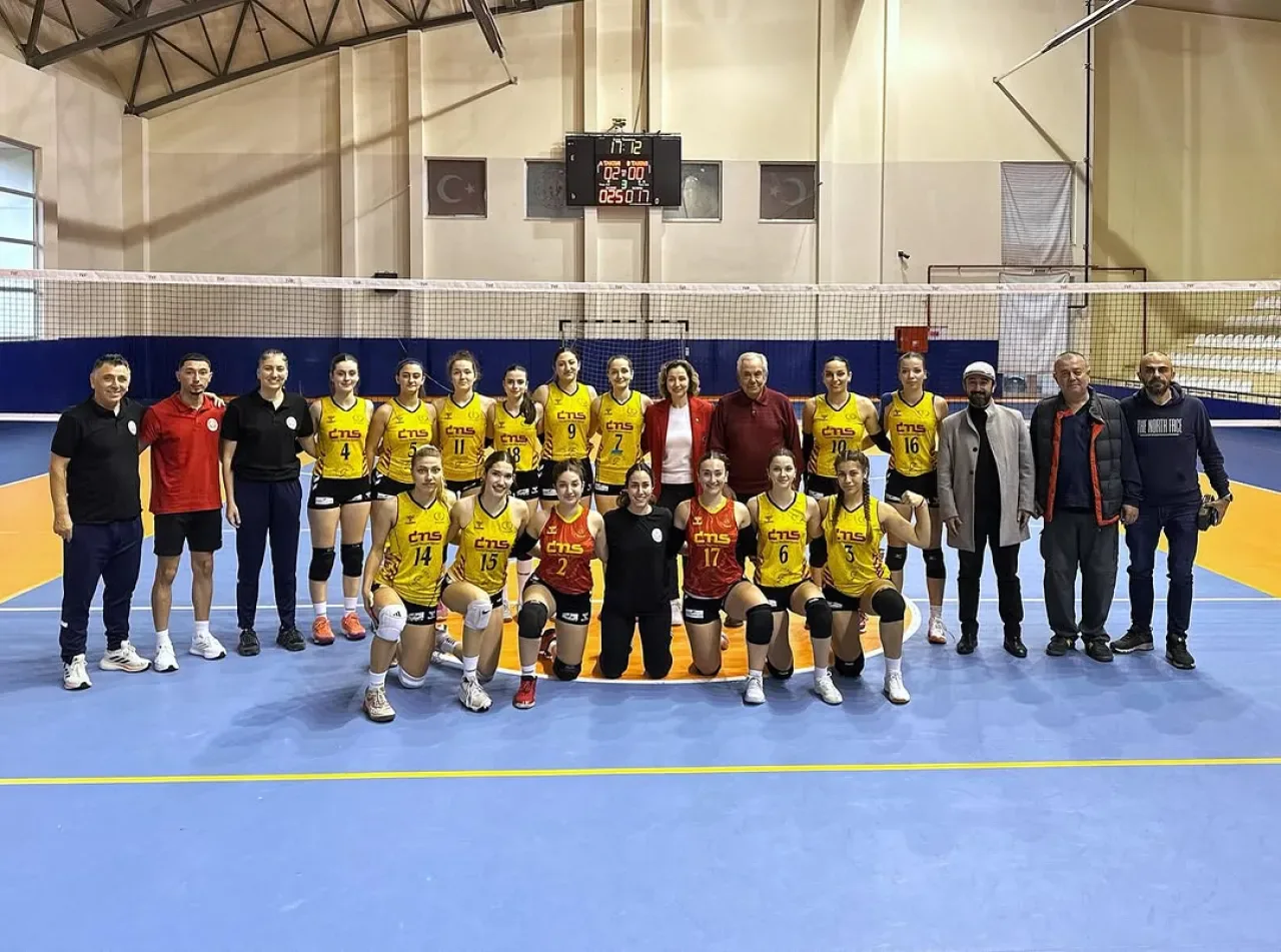 Bandırma Çelikspor Kadın Voleybol Takımı Tekirdağ'ı 3-0 Mağlup Etti Bandırma Çelikspor Kadın Voleybol Takımı Tekirdağ'ı 3-0 Mağlup Etti
