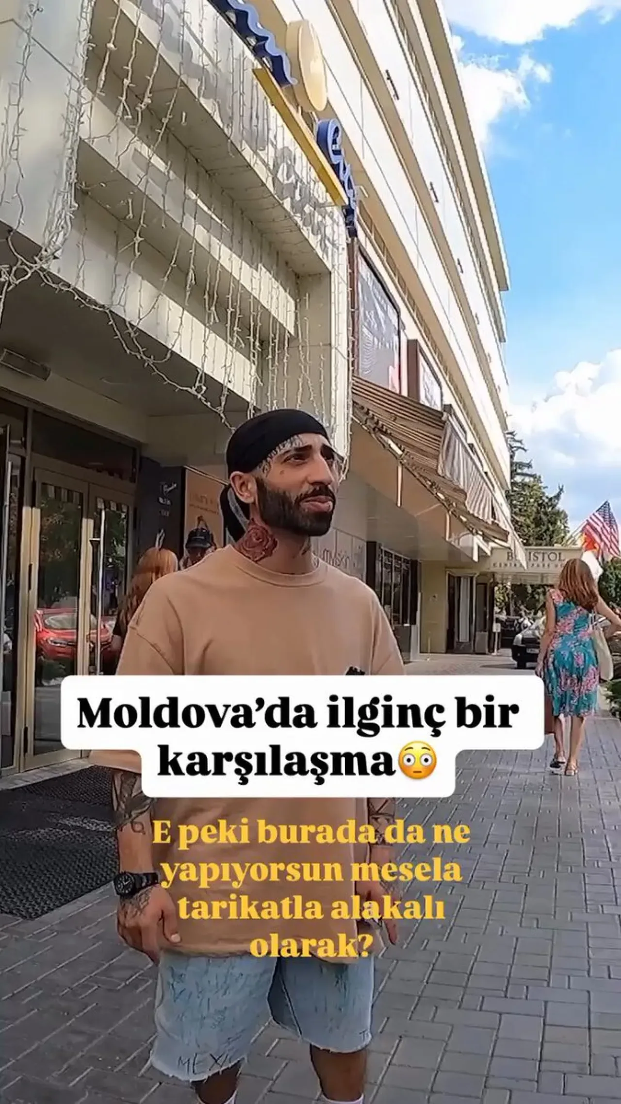 Moldova'da Türk Turistlerin Menzil Tarikatı Müritleriyle Karşılaşması Şaşkınlık Yarattı Moldova'da Türk Turistlerin Menzil Tarikatı Müritleriyle Karşılaşması Şaşkınlık Yarattı
