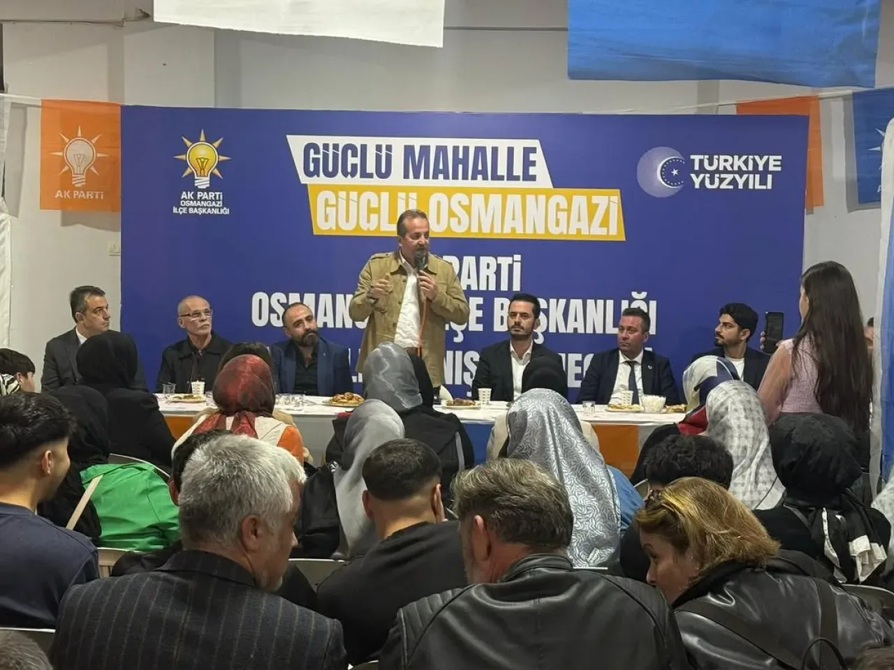 AK Parti Bursa Milletvekili Özen, Mahalle Teşkilatlarının Önemini Vurguladı AK Parti Bursa Milletvekili Özen, Mahalle Teşkilatlarının Önemini Vurguladı
