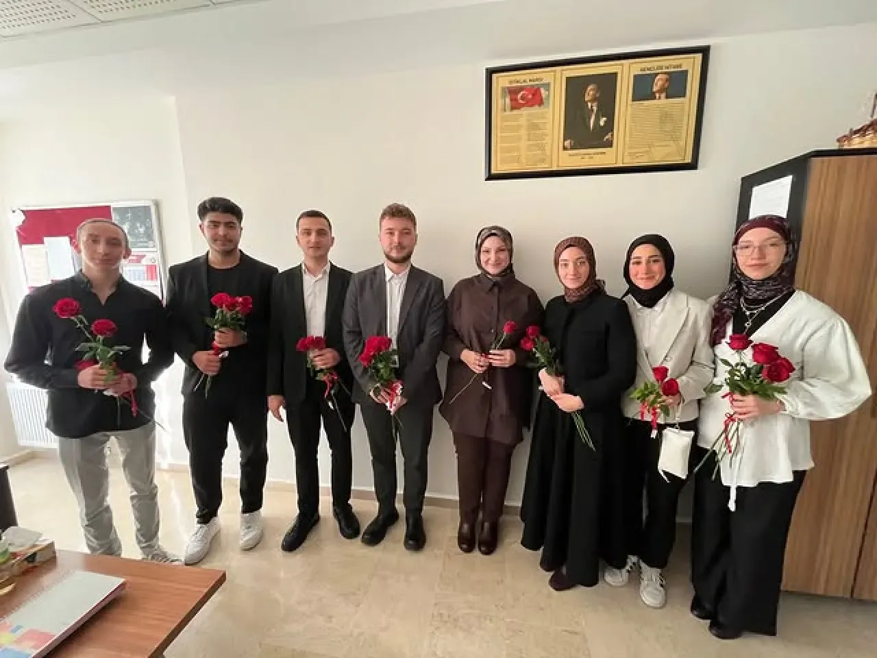 Sarıyer AK Gençlik'ten 24 Kasım Öğretmenler Günü Mesajı Sarıyer AK Gençlik'ten 24 Kasım Öğretmenler Günü Mesajı