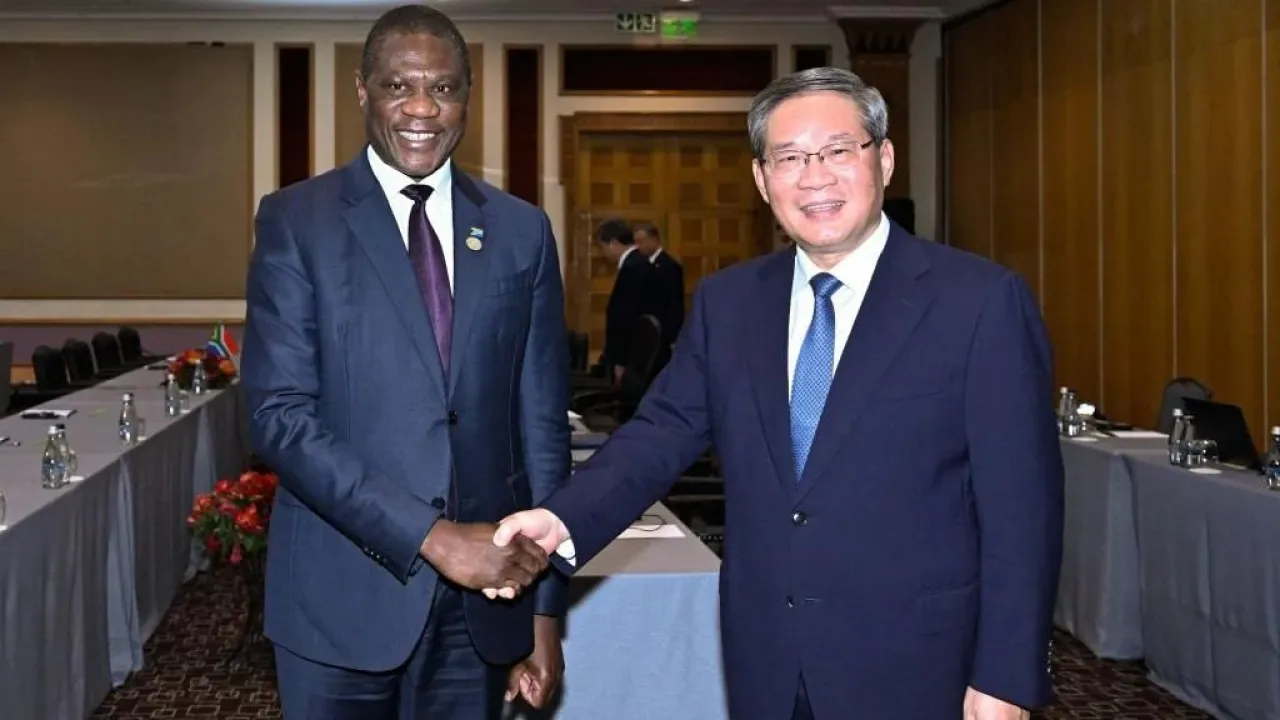 Çin Başbakanı Li Qiang, Güney Afrika ile İş Birliğini Geliştirme Sözü Verdi Çin Başbakanı Li Qiang, Güney Afrika ile İş Birliğini Geliştirme Sözü Verdi