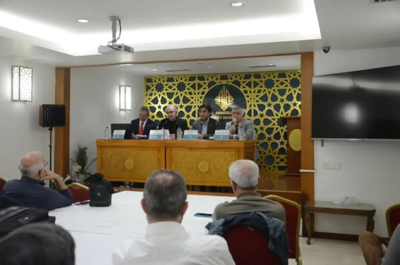 Prof. Dr. Ali Avcu, Çağdaş Dünyada Dini Grupların Geleceğini Masaya Yatırdı Prof. Dr. Ali Avcu, Çağdaş Dünyada Dini Grupların Geleceğini Masaya Yatırdı