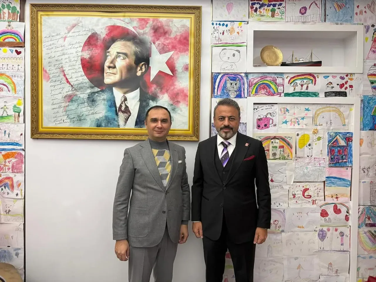 Cumhuriyet Halk Partisi Ümraniye'de Öğretmenler Günü Kutlaması Cumhuriyet Halk Partisi Ümraniye'de Öğretmenler Günü Kutlaması