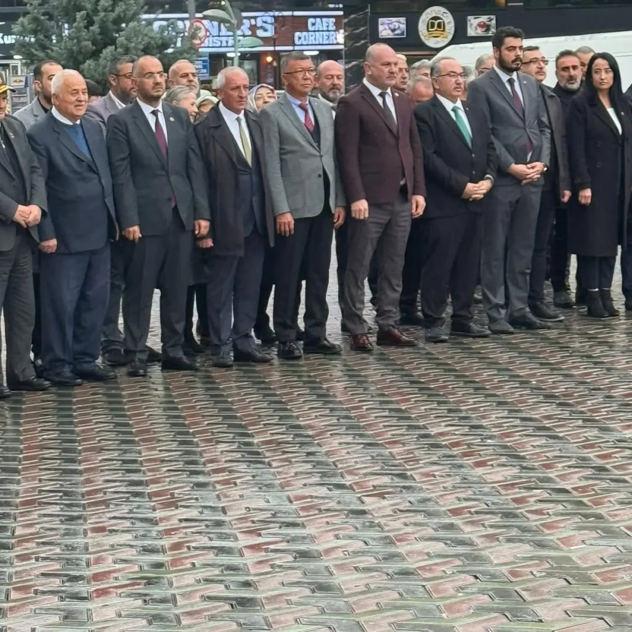 Polatlı MHP'den 24 Kasım Öğretmenler Günü'ne Anlamlı Katılım Polatlı MHP'den 24 Kasım Öğretmenler Günü'ne Anlamlı Katılım