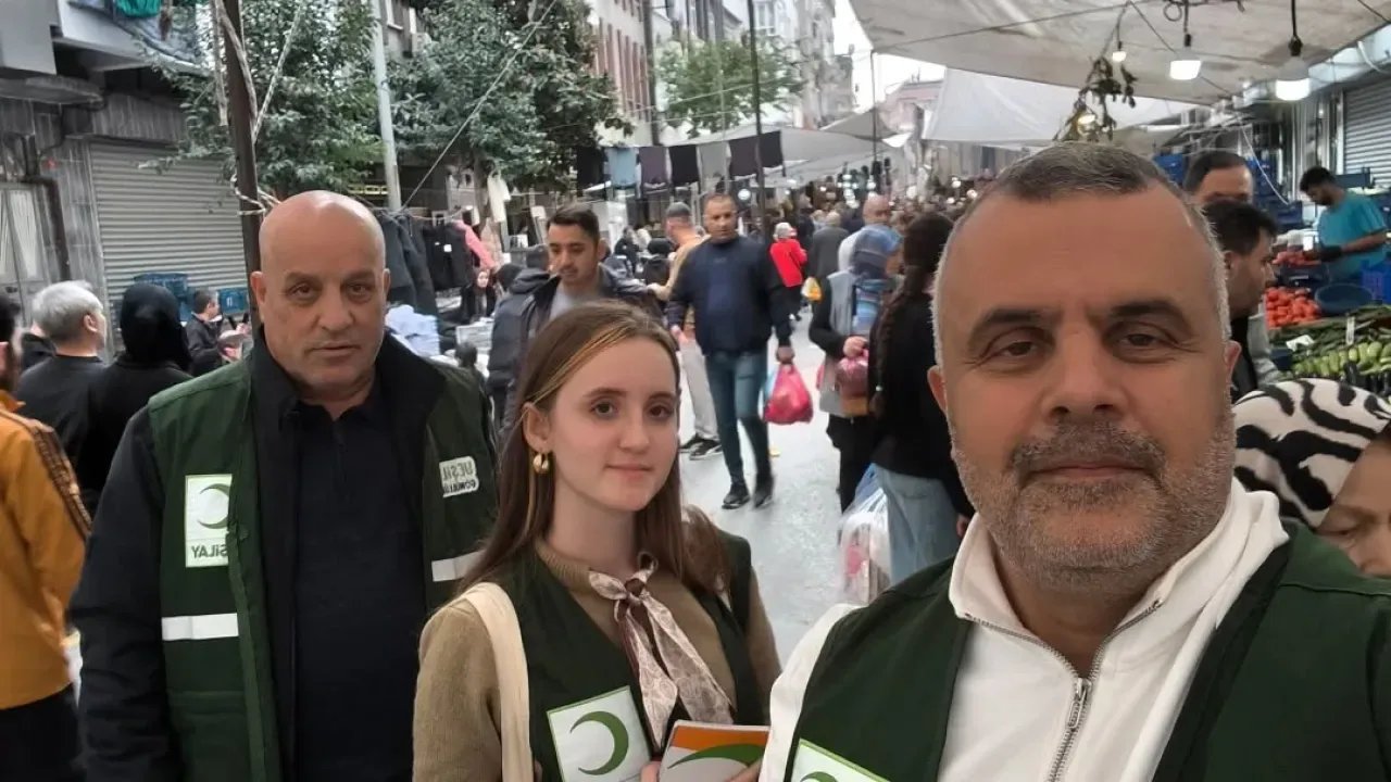 Yeşilay Zeytinburnu Şubesi, Pazar Pazarı'nda Alkol Farkındalığı İçin Sahadaydı Yeşilay Zeytinburnu Şubesi, Pazar Pazarı'nda Alkol Farkındalığı İçin Sahadaydı
