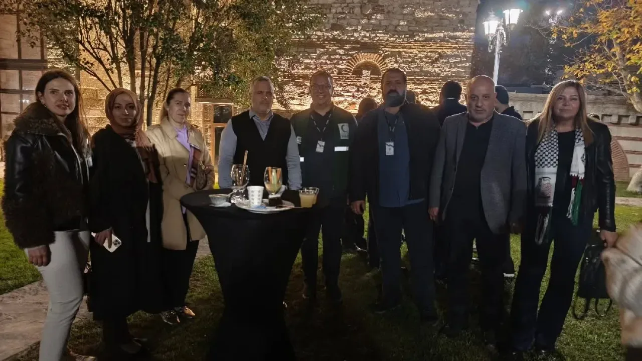 Yeşilay Zeytinburnu, Sağlıklı Fikirler Kısa Film Yarışması Ödül Töreni'nde Yeşilay Zeytinburnu, Sağlıklı Fikirler Kısa Film Yarışması Ödül Töreni'nde