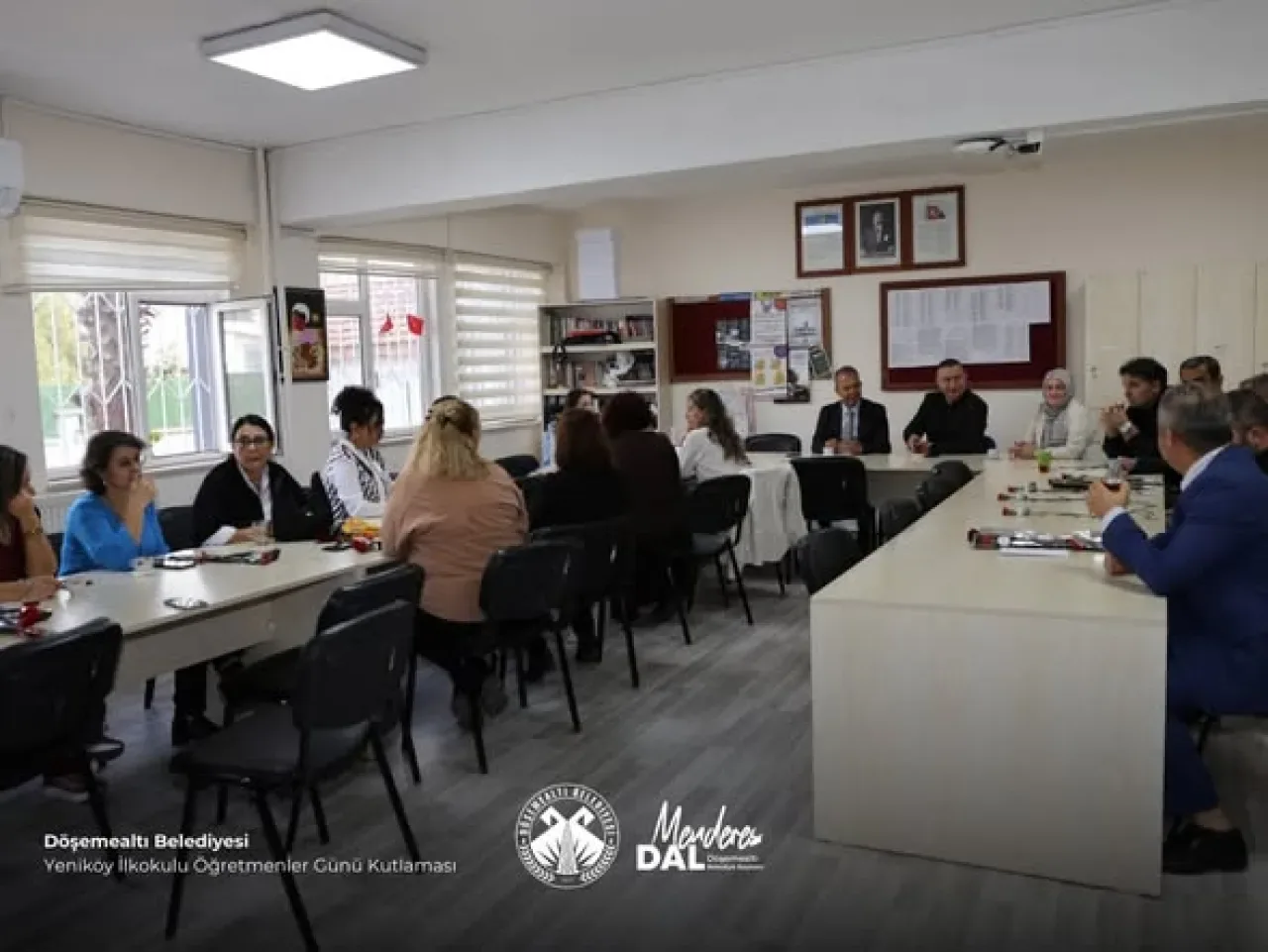 Döşemealtı Belediye Başkanı Öğretmenler Günü'nü Yeniköy İlkokulu'nda Kutladı Döşemealtı Belediye Başkanı Öğretmenler Günü'nü Yeniköy İlkokulu'nda Kutladı