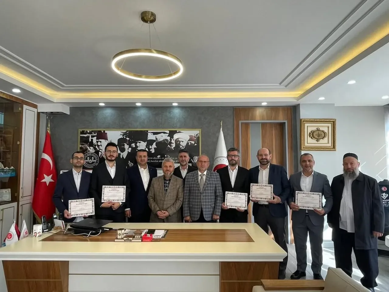 Bursa Osmangazi'de Din Görevlilerine Aşere Takrib Kursu Başarı Belgeleri Verildi Bursa Osmangazi'de Din Görevlilerine Aşere Takrib Kursu Başarı Belgeleri Verildi