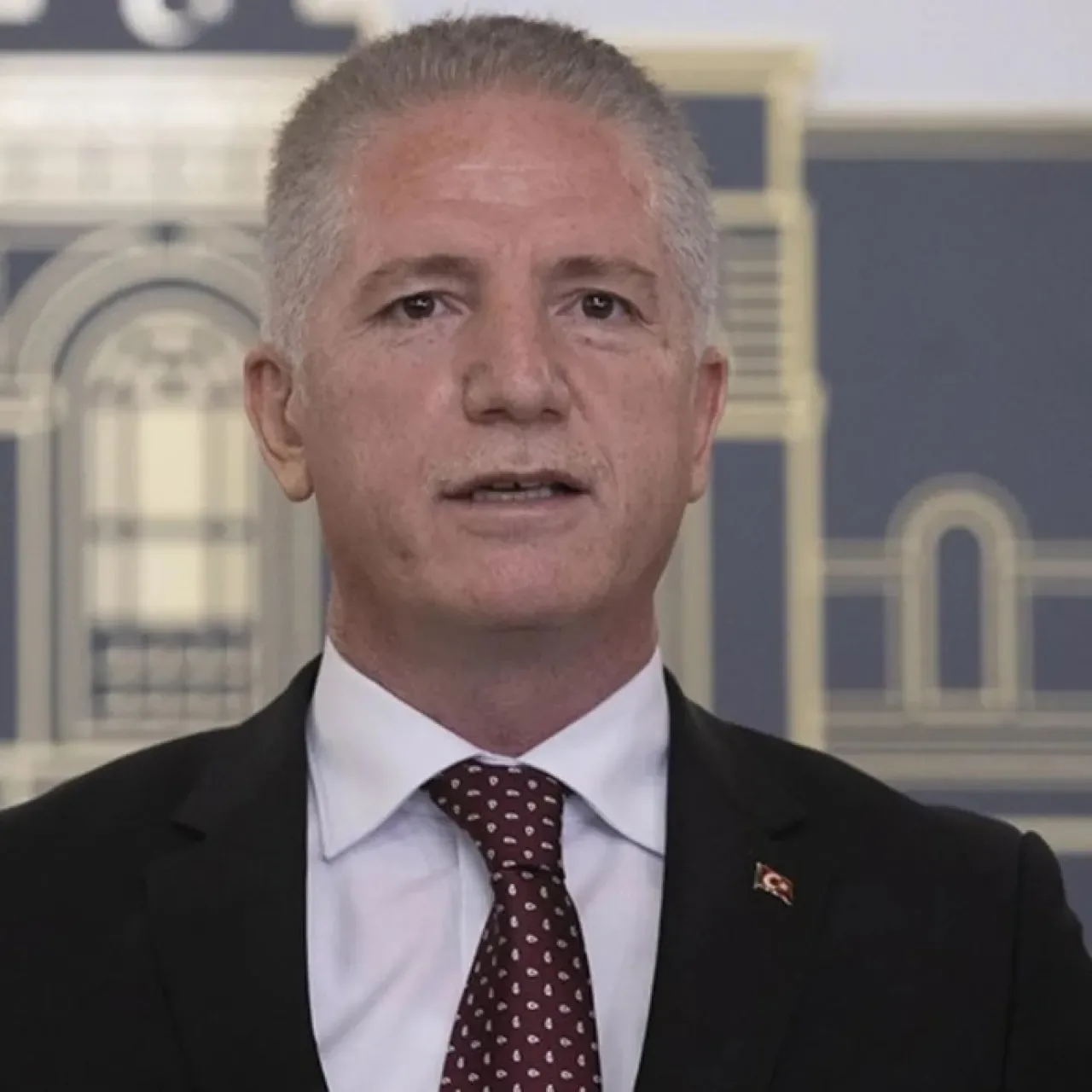 İstanbul Valisi Davut Gül: Öğretmen İhtiyacı Azaldı İstanbul Valisi Davut Gül: Öğretmen İhtiyacı Azaldı