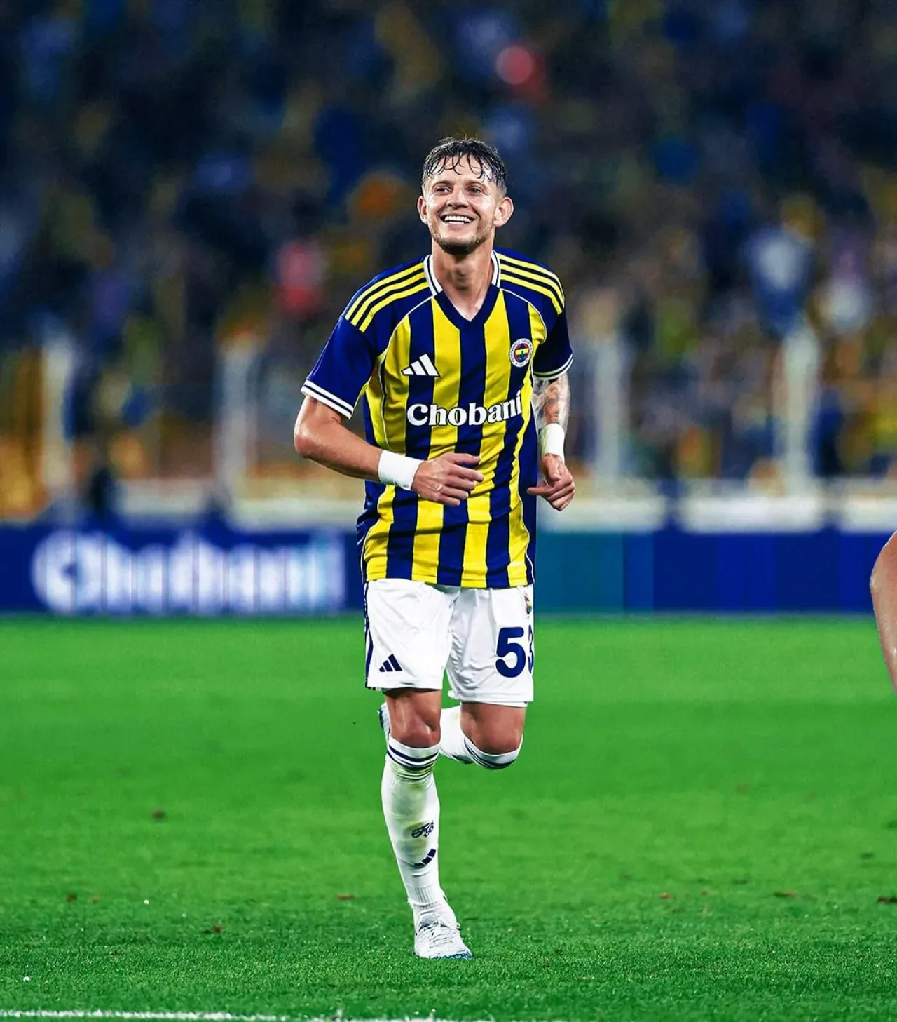 Sebastian Szymanski Sakatlandı! Kasık Yırtığı Nedeniyle Sahalardan Uzak Kalacak Sebastian Szymanski Sakatlandı! Kasık Yırtığı Nedeniyle Sahalardan Uzak Kalacak