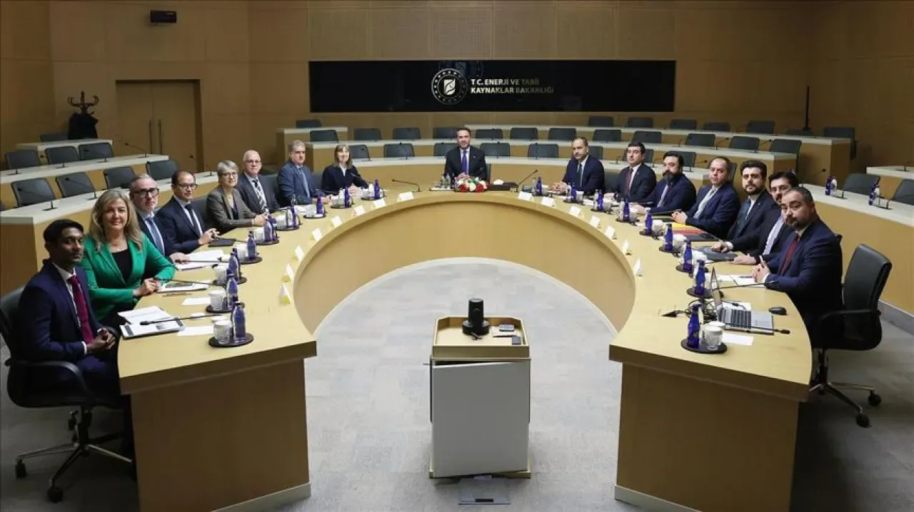 Türkiye, Enerji Yatırımları İçin Dünya Bankası'ndan 6 Milyar Dolarlık Finansman Alacak Türkiye, Enerji Yatırımları İçin Dünya Bankası'ndan 6 Milyar Dolarlık Finansman Alacak