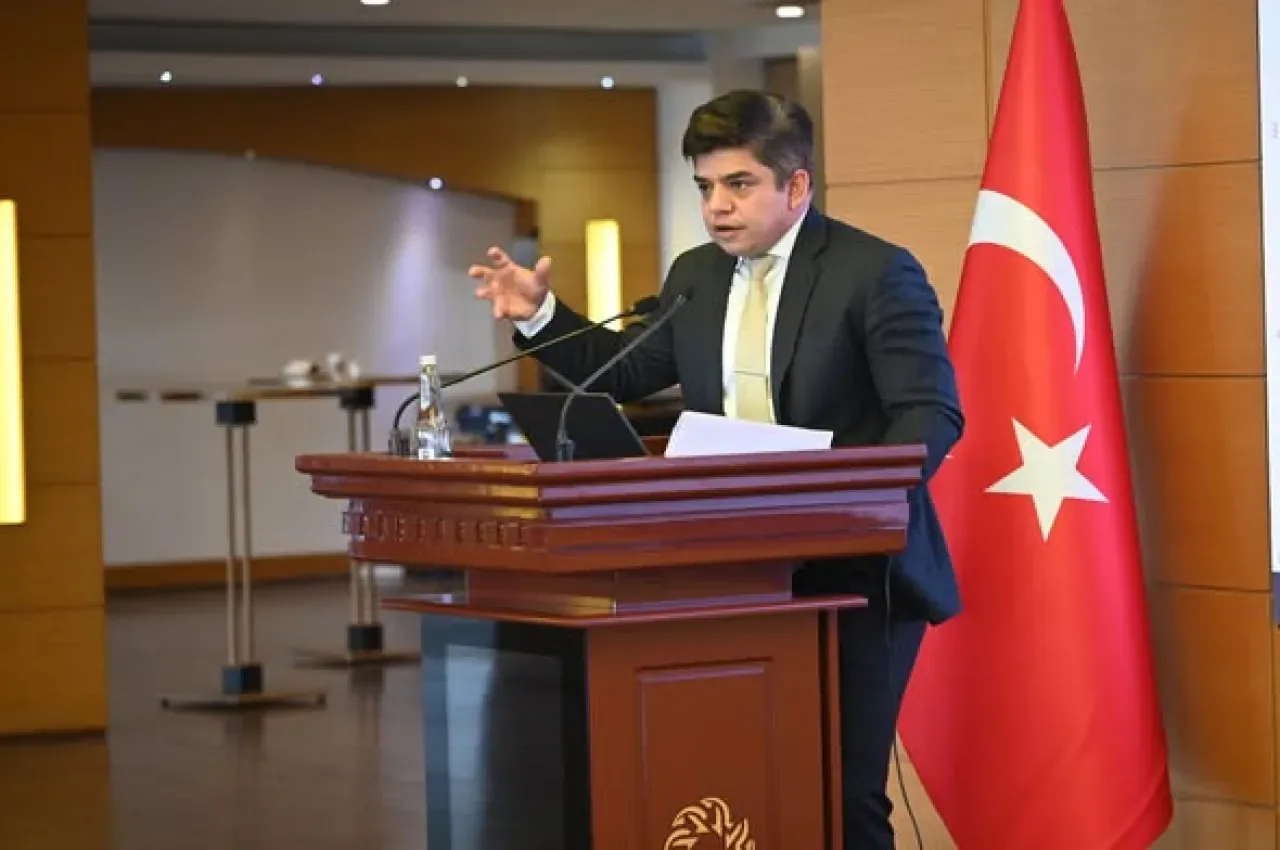 İstanbul Ticaret Odası'nda Dijital ve Yeşil Dönüşüm Destek Programları Tanıtıldı İstanbul Ticaret Odası'nda Dijital ve Yeşil Dönüşüm Destek Programları Tanıtıldı