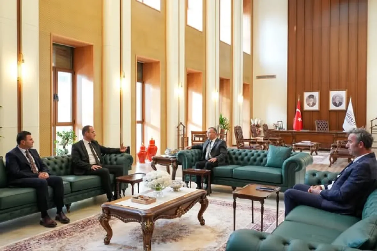 Gaziantep Valisi Kemal Çeber, Geleneksel Türk Okçuluğu Federasyonu'nu Ağırladı Gaziantep Valisi Kemal Çeber, Geleneksel Türk Okçuluğu Federasyonu'nu Ağırladı