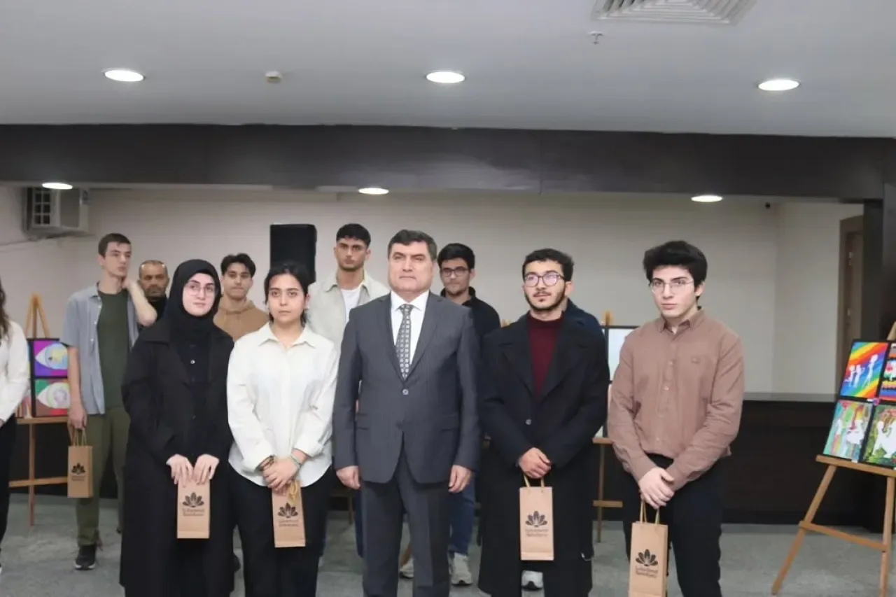 Sultanbeyli'de LGS ve YKS Başarısı Ödüllendirildi Sultanbeyli'de LGS ve YKS Başarısı Ödüllendirildi