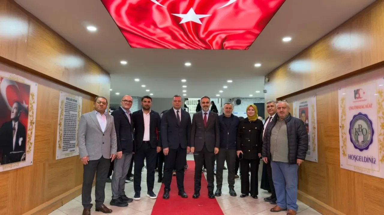 AK Parti İstanbul Kadın Kolları'ndan 24 Kasım Öğretmenler Günü Mesajı AK Parti İstanbul Kadın Kolları'ndan 24 Kasım Öğretmenler Günü Mesajı