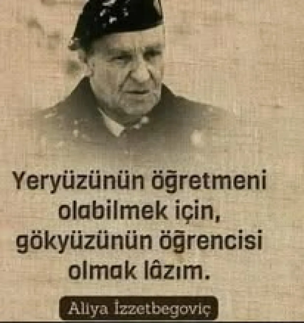 Alpay Özalan'dan 24 Kasım Öğretmenler Günü Mesajı Alpay Özalan'dan 24 Kasım Öğretmenler Günü Mesajı