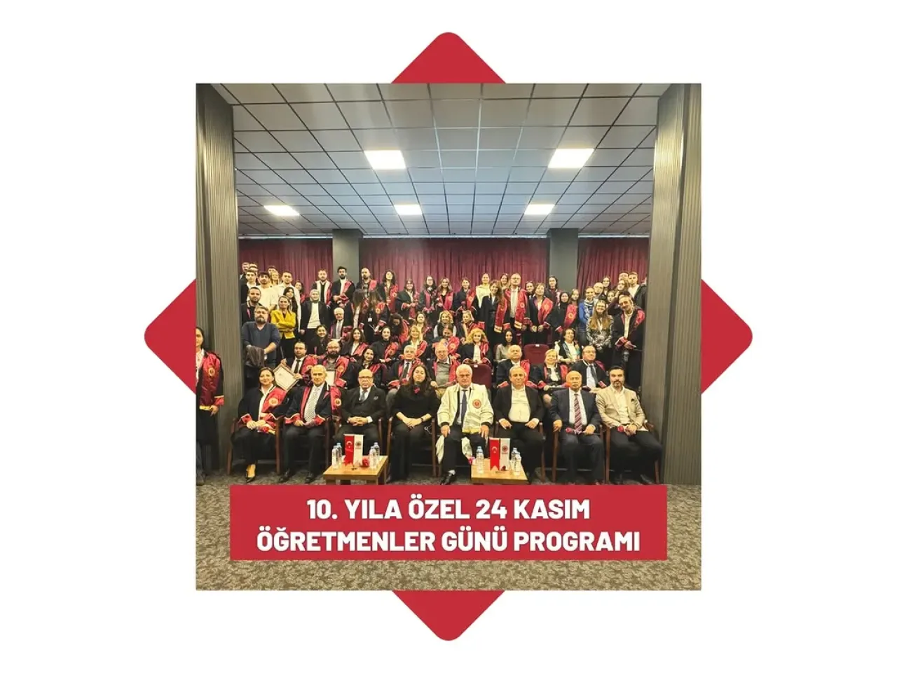 İstanbul Rumeli Üniversitesi'nde 10. Yıla Özel Öğretmenler Günü Kutlaması İstanbul Rumeli Üniversitesi'nde 10. Yıla Özel Öğretmenler Günü Kutlaması