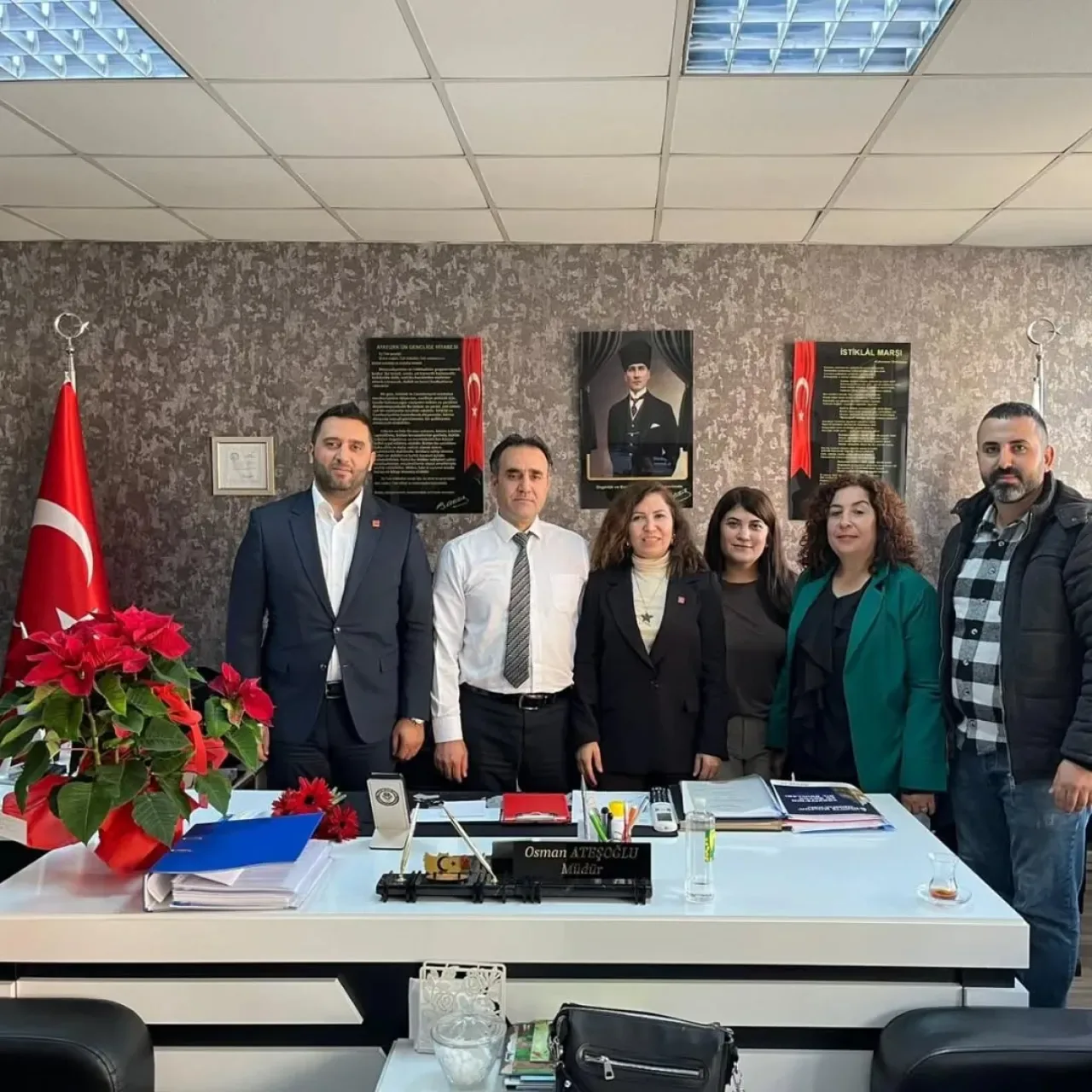 Sancaktepe'de Öğretmenler Günü Kutlaması: Atatürk'ün İzinde Nesiller Yetiştirenlere Şükran Sancaktepe'de Öğretmenler Günü Kutlaması: Atatürk'ün İzinde Nesiller Yetiştirenlere Şükran
