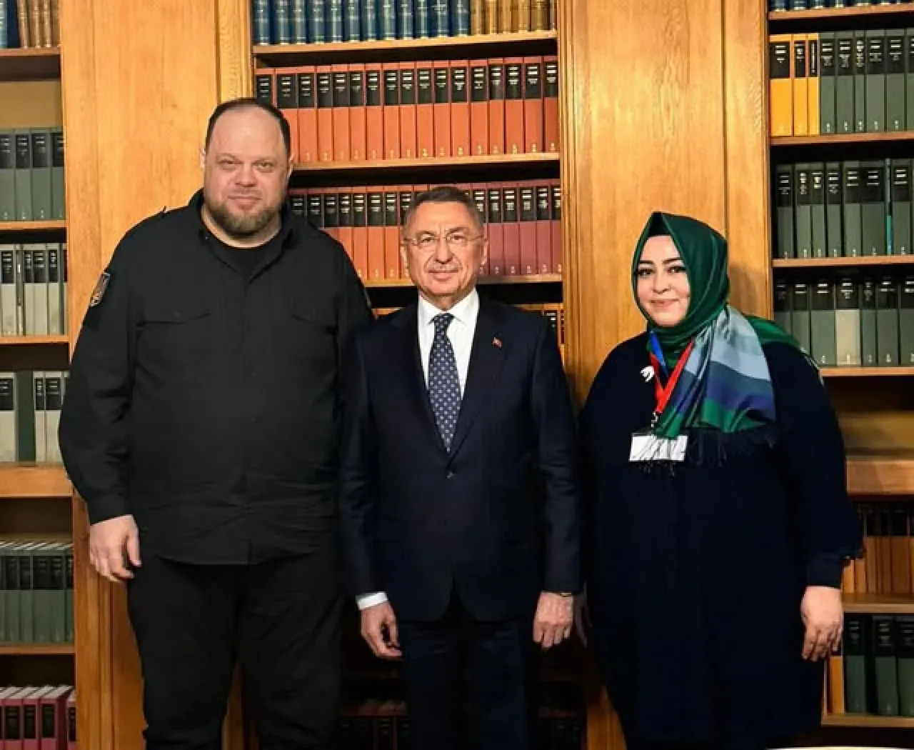 TBMM Heyeti Stokholm'de Ukrayna Meclis Başkanı ile Görüştü TBMM Heyeti Stokholm'de Ukrayna Meclis Başkanı ile Görüştü