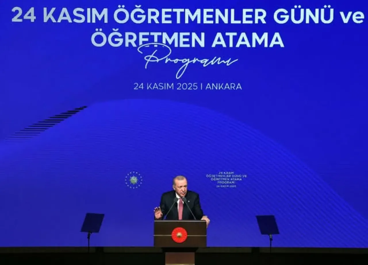 Öğretmenler Günü'nde Genç Öğretmenlerin Görev Yerleri Belirlendi Öğretmenler Günü'nde Genç Öğretmenlerin Görev Yerleri Belirlendi