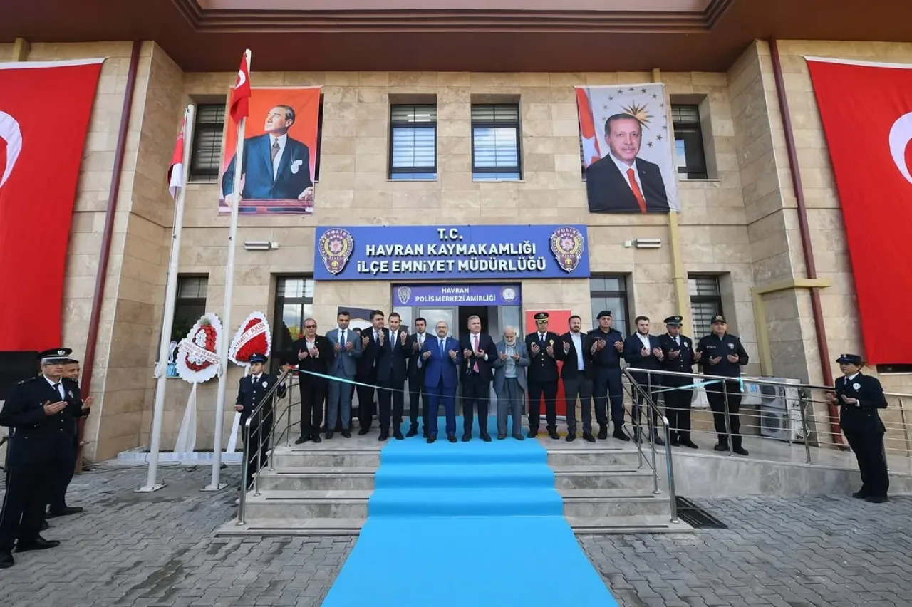 Balıkesir'de Havran İlçe Emniyet Müdürlüğü'nün Yeni Hizmet Binası Açıldı Balıkesir'de Havran İlçe Emniyet Müdürlüğü'nün Yeni Hizmet Binası Açıldı