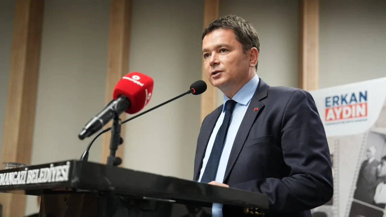 Osmangazi'de Öğretmenler Günü Coşkusu: Köy Enstitülü Öğretmen Duygulandırdı Osmangazi'de Öğretmenler Günü Coşkusu: Köy Enstitülü Öğretmen Duygulandırdı