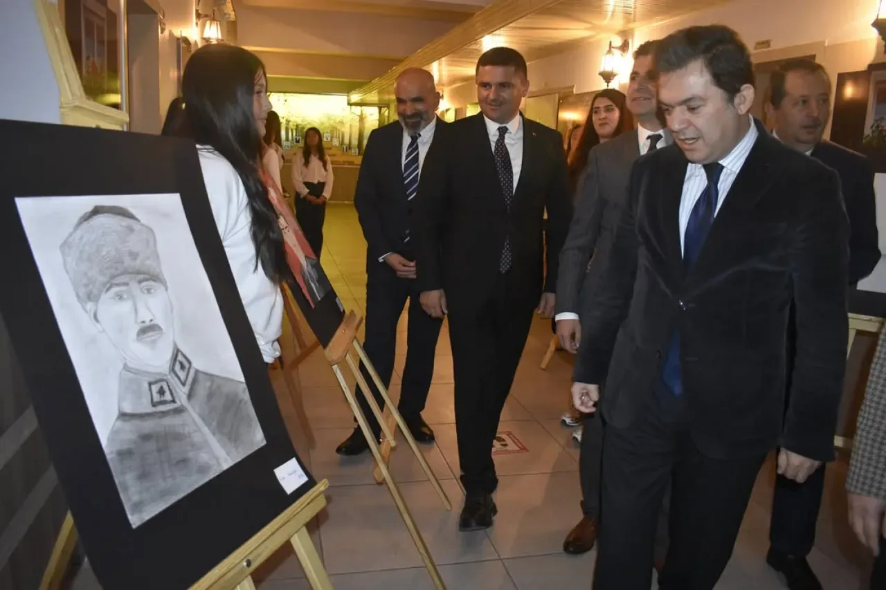 Şereflikoçhisar'da 24 Kasım Öğretmenler Günü Coşkuyla Kutlandı Şereflikoçhisar'da 24 Kasım Öğretmenler Günü Coşkuyla Kutlandı