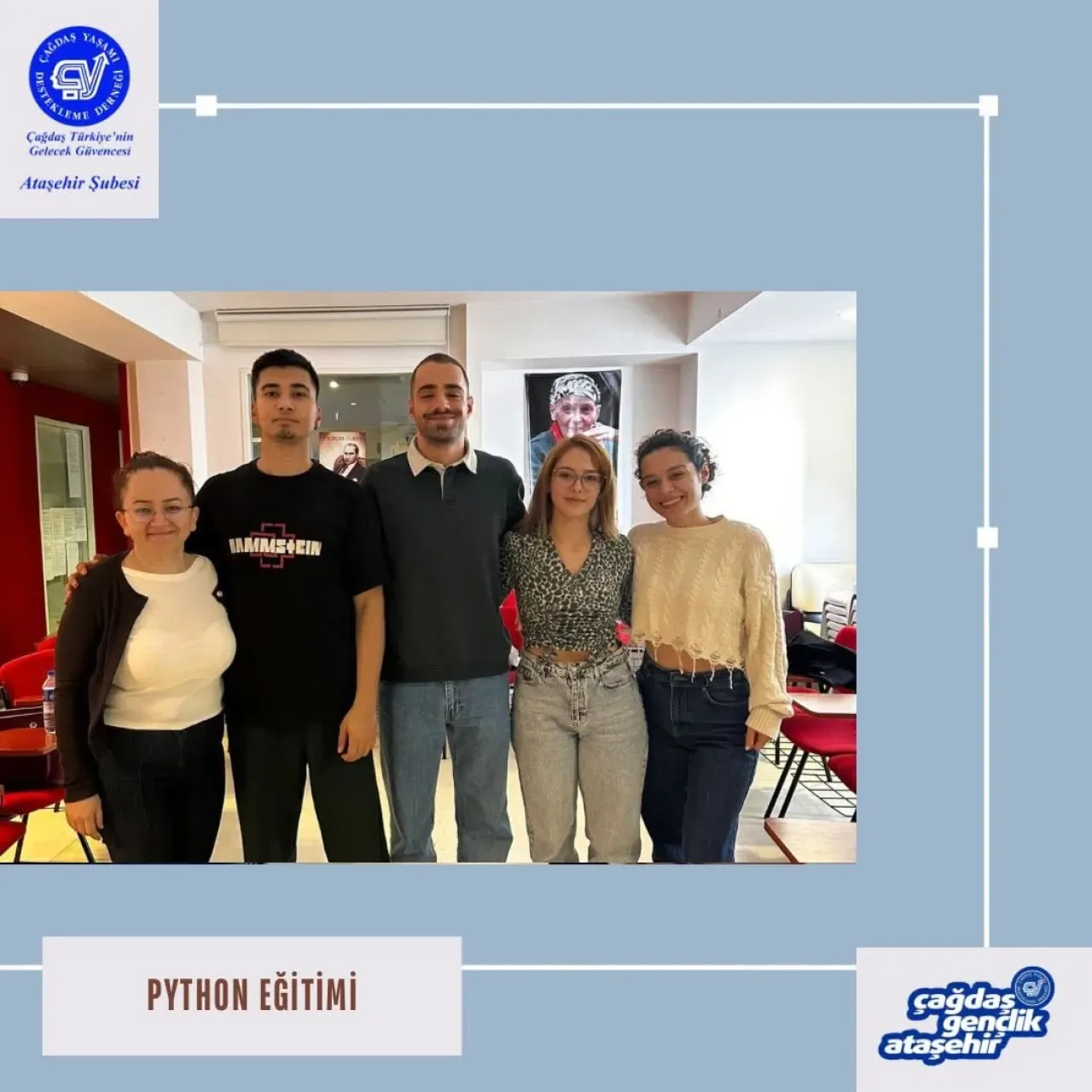 Çağdaş Gençlik Atakent'te Python ve Java Eğitimleri Başladı Çağdaş Gençlik Atakent'te Python ve Java Eğitimleri Başladı