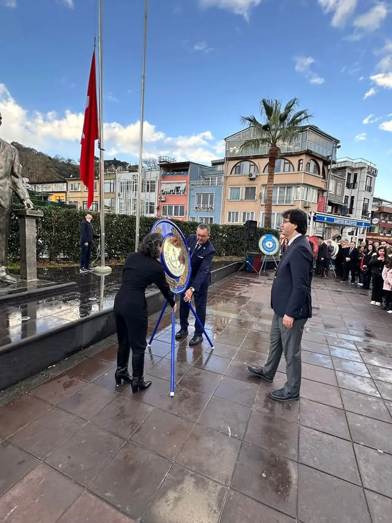 24 Kasım Öğretmenler Günü'nde Sarıyer'de Anlamlı Tören 24 Kasım Öğretmenler Günü'nde Sarıyer'de Anlamlı Tören