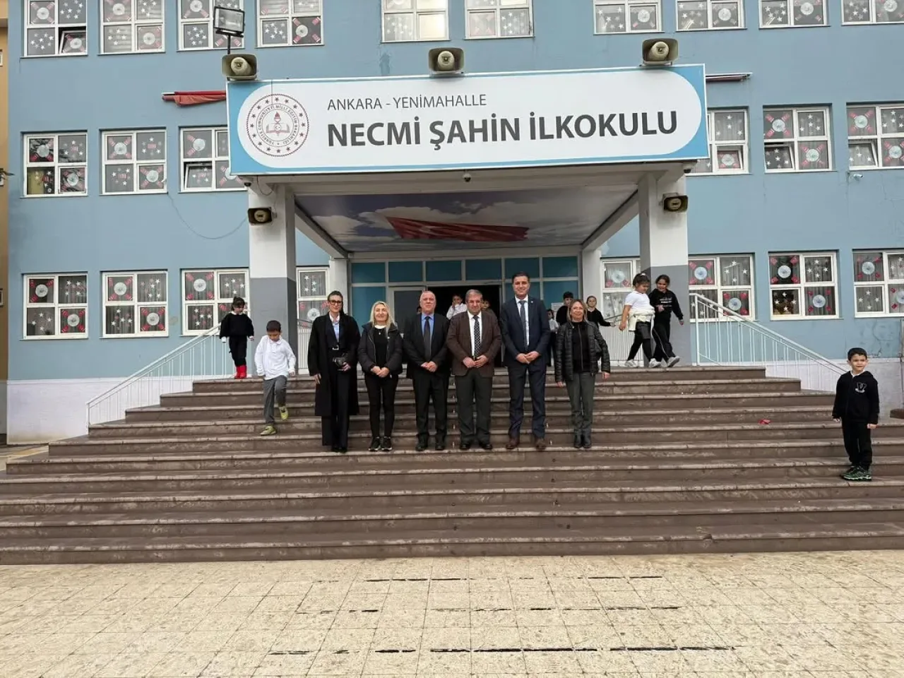Yenimahalle CHP'den Öğretmenler Günü Ziyaretleri Yenimahalle CHP'den Öğretmenler Günü Ziyaretleri