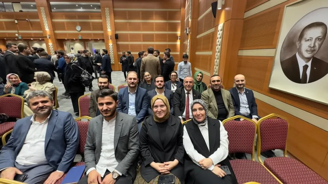 AK Parti İstanbul'da Teşkilat Yapısını Güçlendirme Kararı Aldı AK Parti İstanbul'da Teşkilat Yapısını Güçlendirme Kararı Aldı