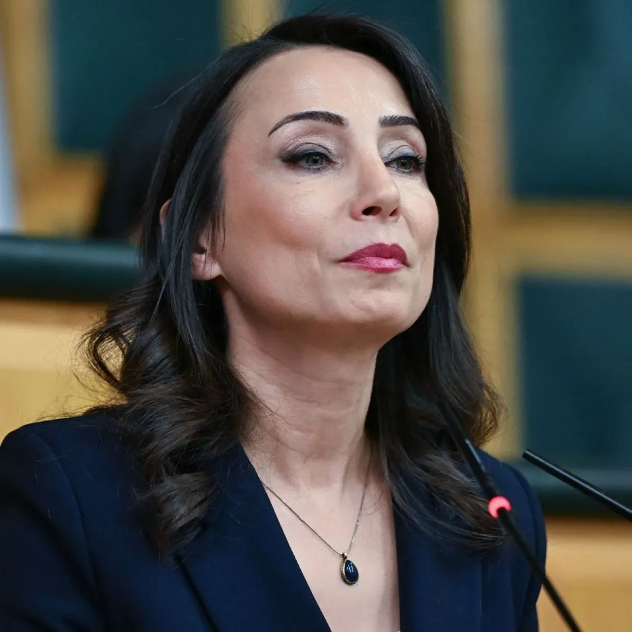 Tülay Hatimoğulları'ndan İmralı Ziyareti Açıklaması: "Görüşme Olumlu Geçti" Tülay Hatimoğulları'ndan İmralı Ziyareti Açıklaması: "Görüşme Olumlu Geçti"