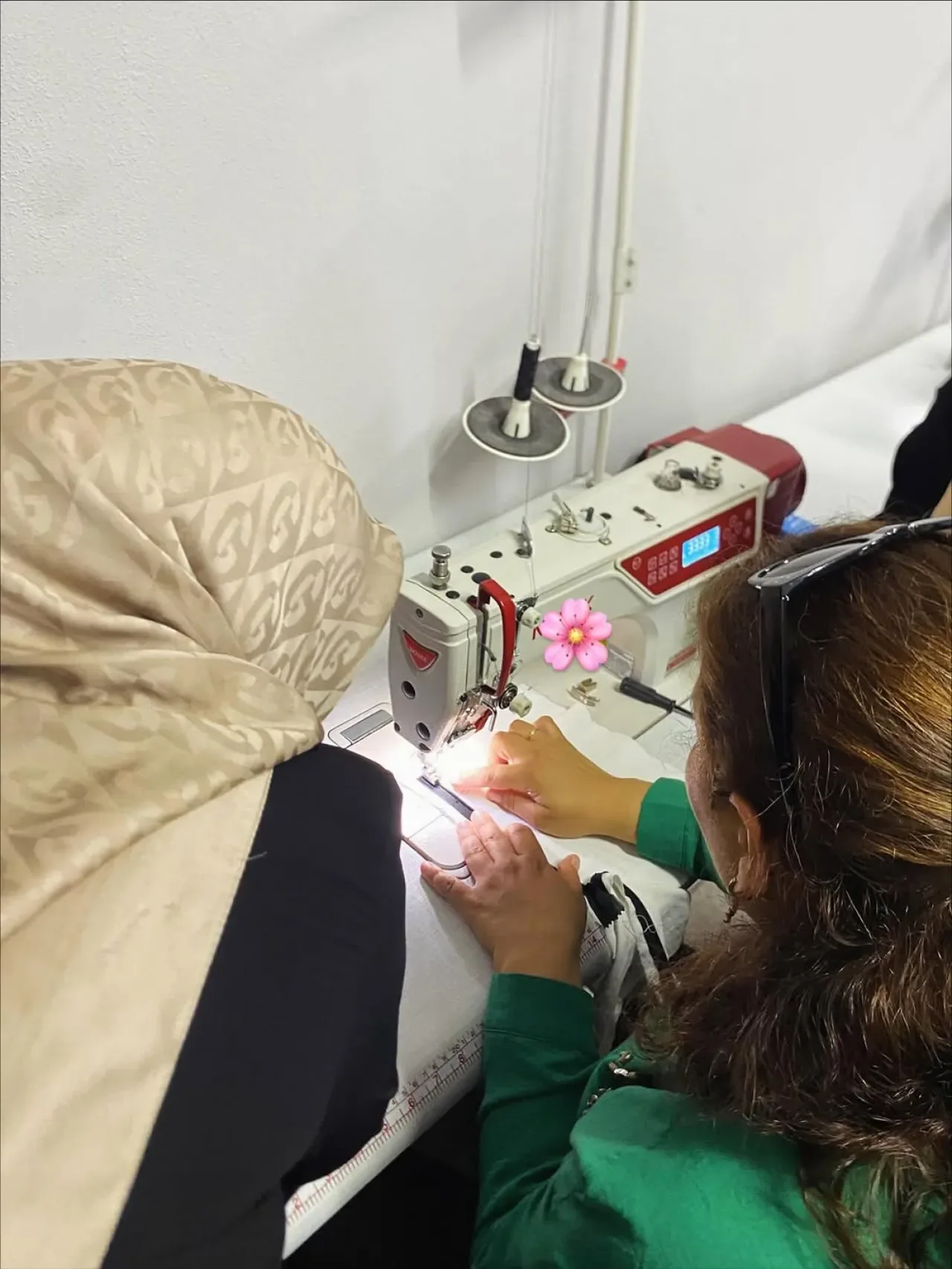 Esenyurt ADEM-2'de Dikiş Atölyesi Eğitimleri Yoğun İlgi Görüyor Esenyurt ADEM-2'de Dikiş Atölyesi Eğitimleri Yoğun İlgi Görüyor