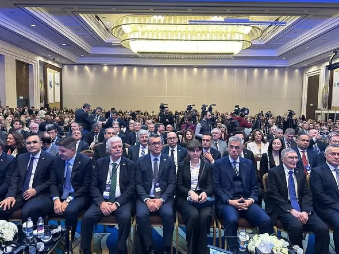 Sağlık Bilimleri Üniversitesi Rektörü 11. Türk Tıp Dünyası Kurultayı'nda Ülkenin Sağlık Vizyonunu Anlattı Sağlık Bilimleri Üniversitesi Rektörü 11. Türk Tıp Dünyası Kurultayı'nda Ülkenin Sağlık Vizyonunu Anlattı