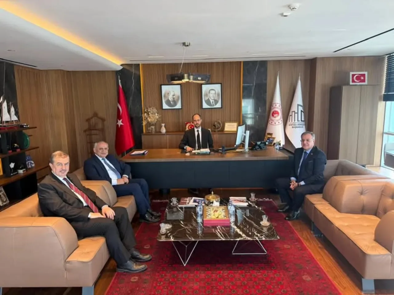 Yahyalı, Yeşilhisar ve Hacılar Belediye Başkanları Kentsel Dönüşüm Çalışmaları İçin Bakanlıkta Yahyalı, Yeşilhisar ve Hacılar Belediye Başkanları Kentsel Dönüşüm Çalışmaları İçin Bakanlıkta