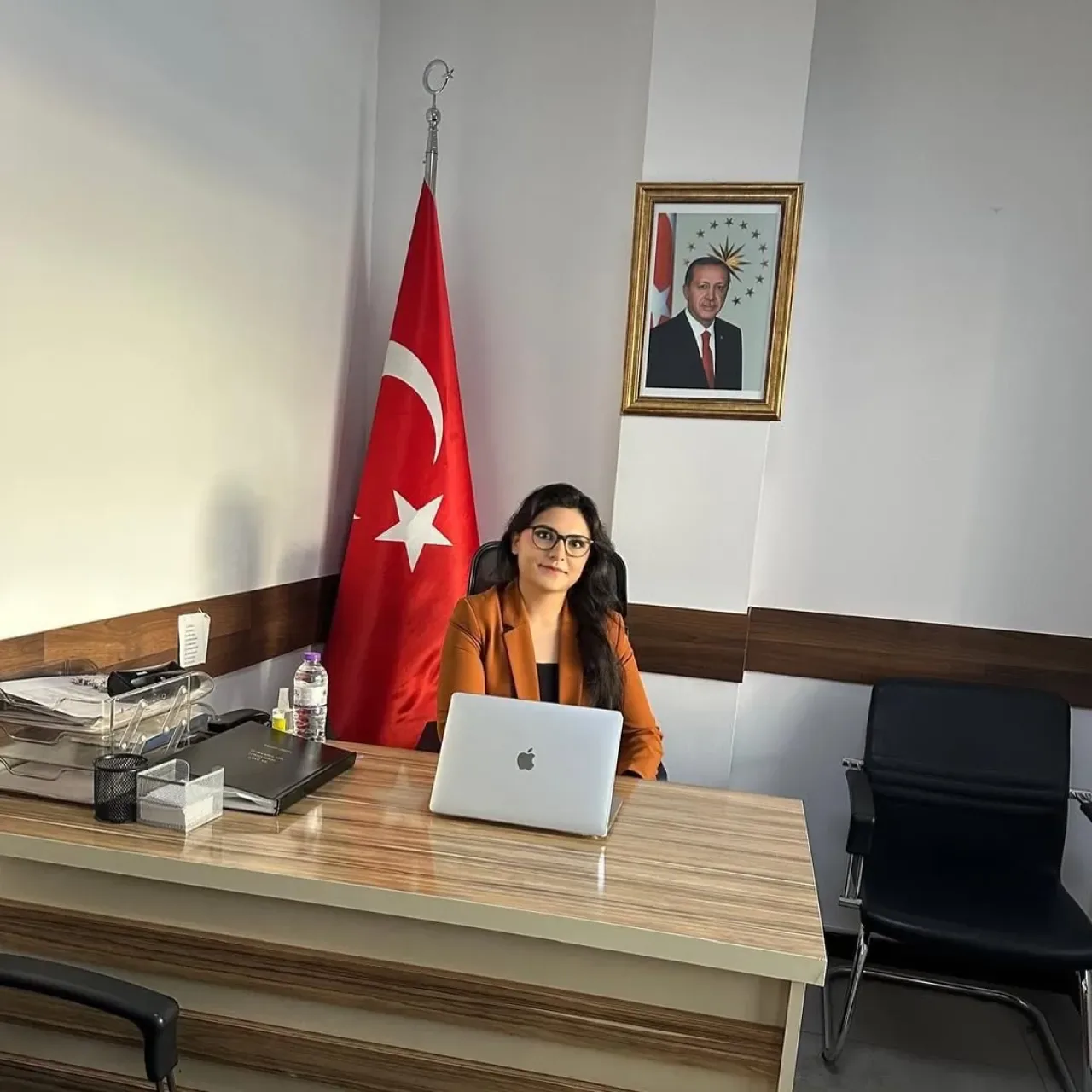 AK Parti Yenimahalle İlçe Başkanlığı'nda Nöbetçi Yönetim Kurulu Üyesi Belirlendi AK Parti Yenimahalle İlçe Başkanlığı'nda Nöbetçi Yönetim Kurulu Üyesi Belirlendi