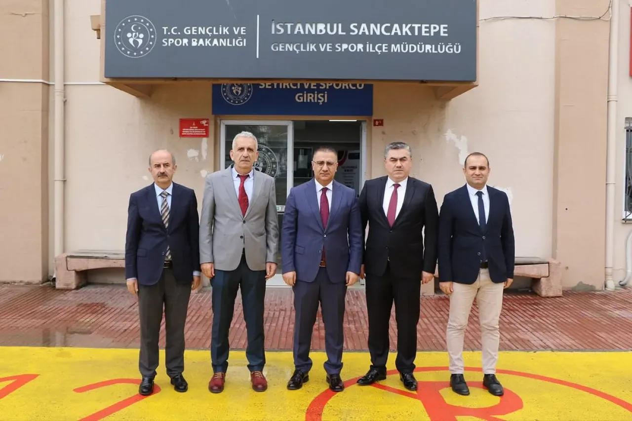 Sancaktepe'de Gençlik ve Spor Faaliyetleri Masaya Yatırıldı Sancaktepe'de Gençlik ve Spor Faaliyetleri Masaya Yatırıldı