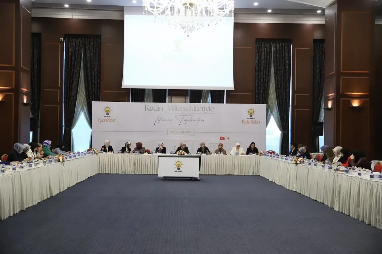 AK Parti'de Kadın Milletvekilleri İstişare Toplantısı Gerçekleşti AK Parti'de Kadın Milletvekilleri İstişare Toplantısı Gerçekleşti