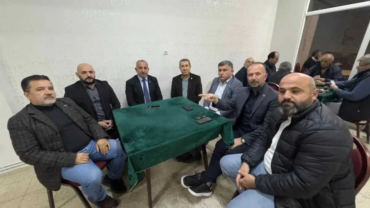 MHP Bursa'dan "Hayırlı Günler Komşum" ve "Derdin Derdimiz" Ziyaretleri MHP Bursa'dan "Hayırlı Günler Komşum" ve "Derdin Derdimiz" Ziyaretleri