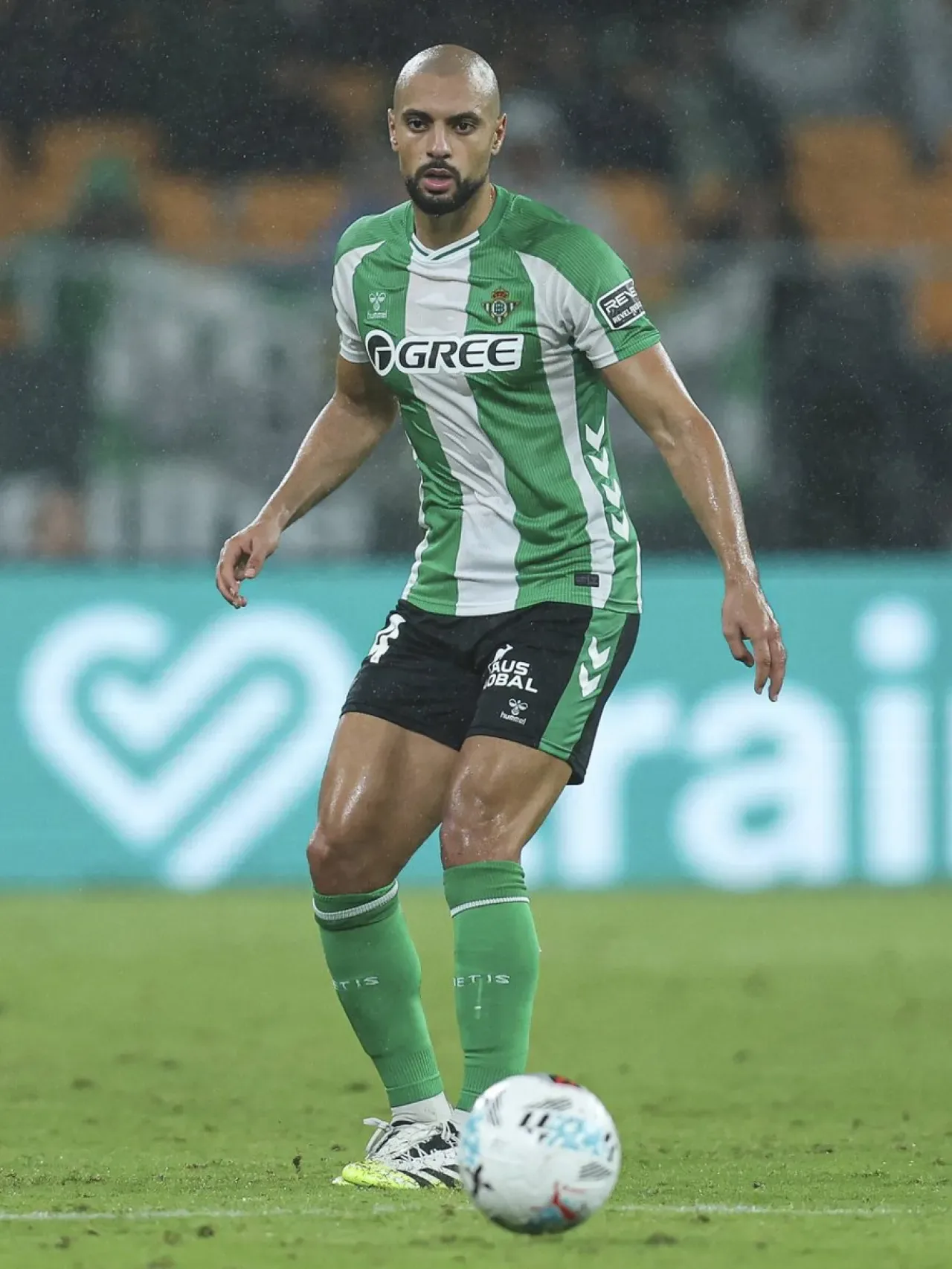Real Betis, Sezon Sonunda Fenerbahçe ile Amrabat için Görüşecek Real Betis, Sezon Sonunda Fenerbahçe ile Amrabat için Görüşecek