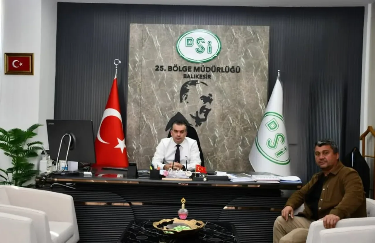 Altıeylül Taşköy Muhtarı, DSİ Bölge Müdürlüğü'nü Ziyaret Etti Altıeylül Taşköy Muhtarı, DSİ Bölge Müdürlüğü'nü Ziyaret Etti