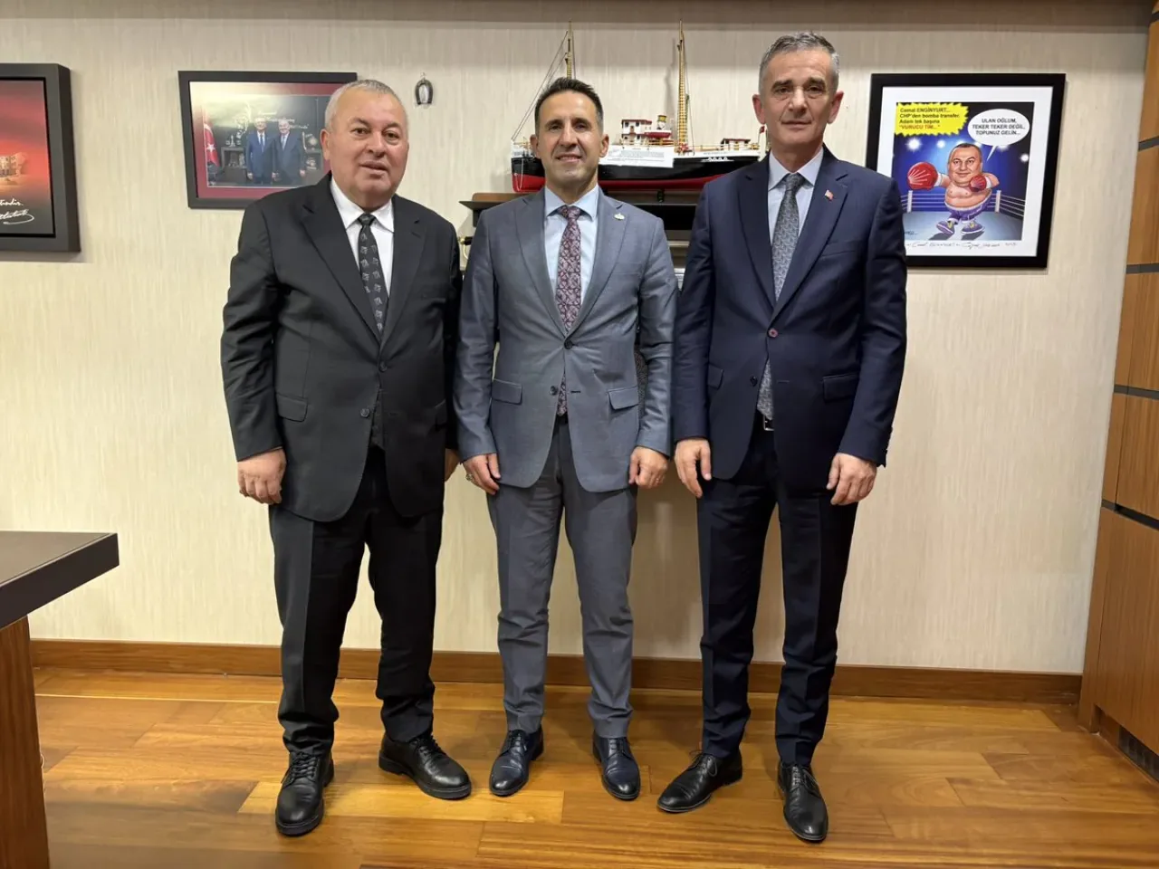 Emekli Albay Orkun Özeller, AK Parti İlçe Başkanlarını Ziyaret Etti Emekli Albay Orkun Özeller, AK Parti İlçe Başkanlarını Ziyaret Etti