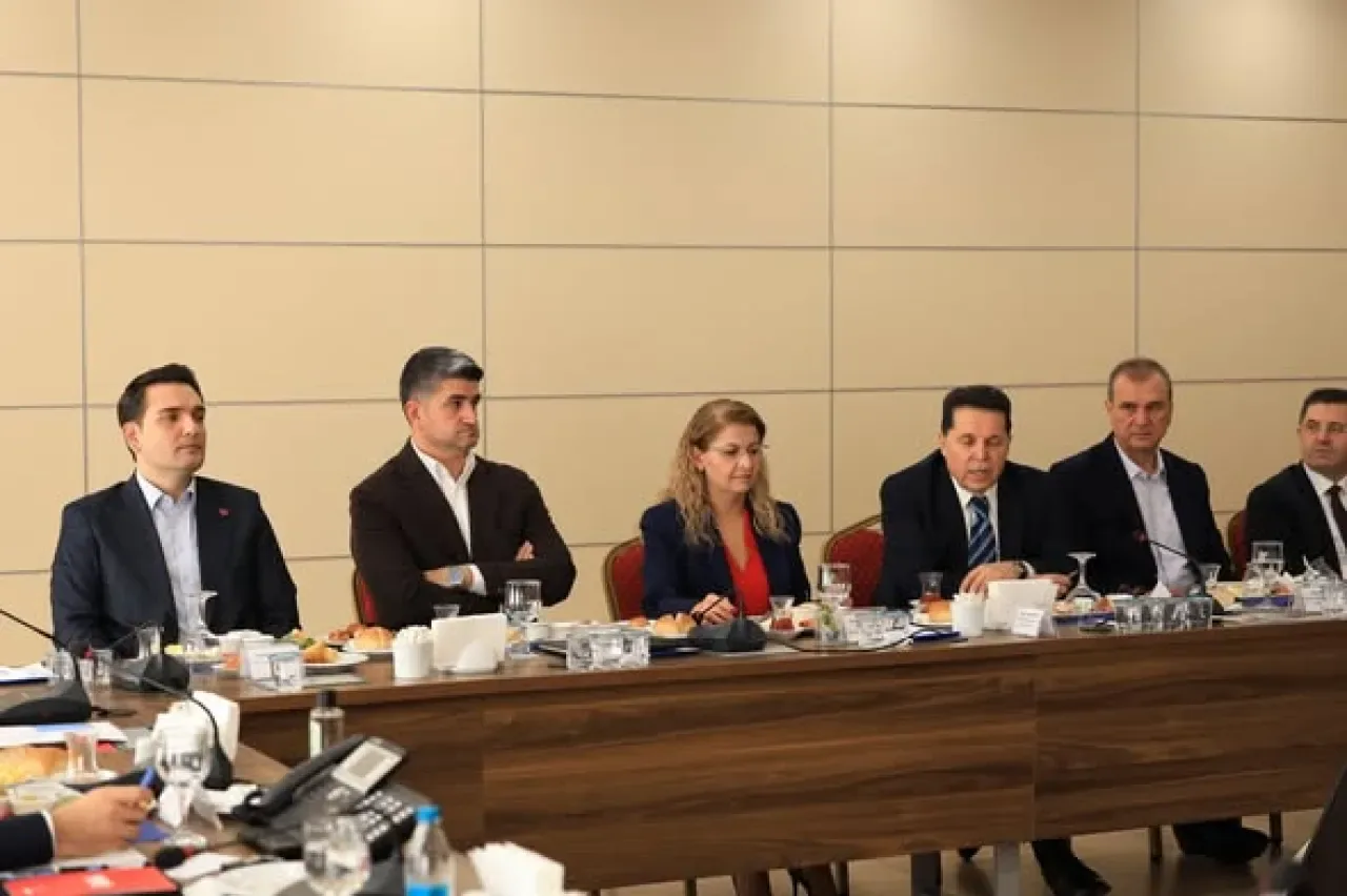 CHP Bakırköy Belediye Başkan Adayı Ovalıoğlu, Çalışmaları Değerlendirdi CHP Bakırköy Belediye Başkan Adayı Ovalıoğlu, Çalışmaları Değerlendirdi