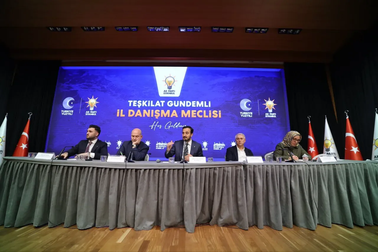AK Parti İstanbul Kadın Kolları Beykoz'da Çalışmaları Değerlendirdi AK Parti İstanbul Kadın Kolları Beykoz'da Çalışmaları Değerlendirdi