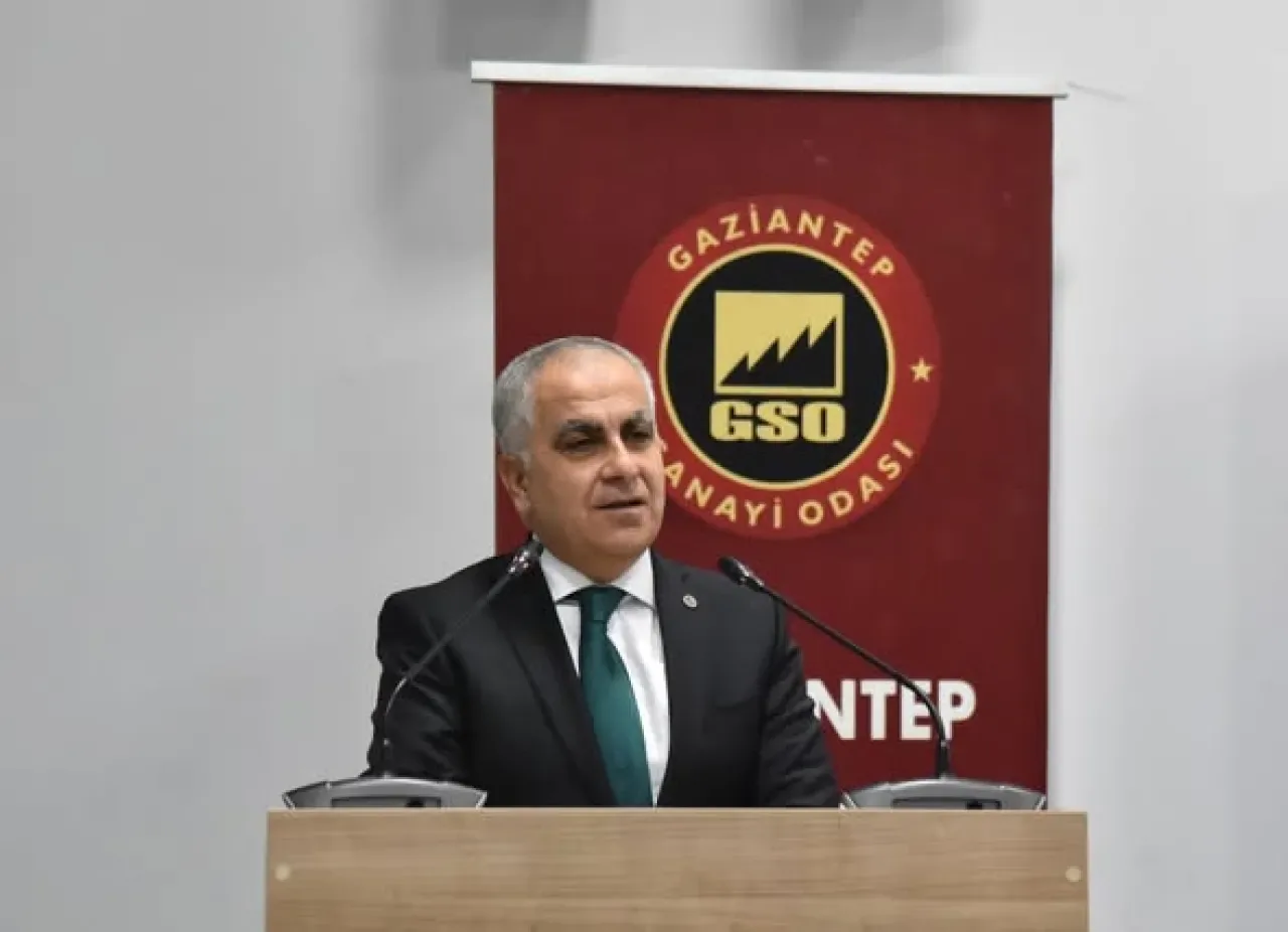 Gaziantep'te Genç Mühendislerin Kariyer Yolculuğu GSOMEM'de Masaya Yatırıldı Gaziantep'te Genç Mühendislerin Kariyer Yolculuğu GSOMEM'de Masaya Yatırıldı